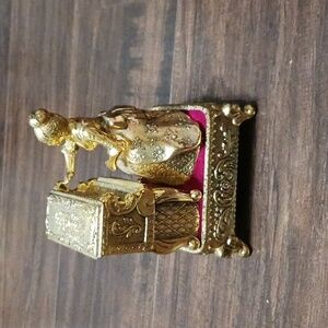 Mechanical Music Box Goldtone Victorian Lady Playing Piano By Splendid Japan NY